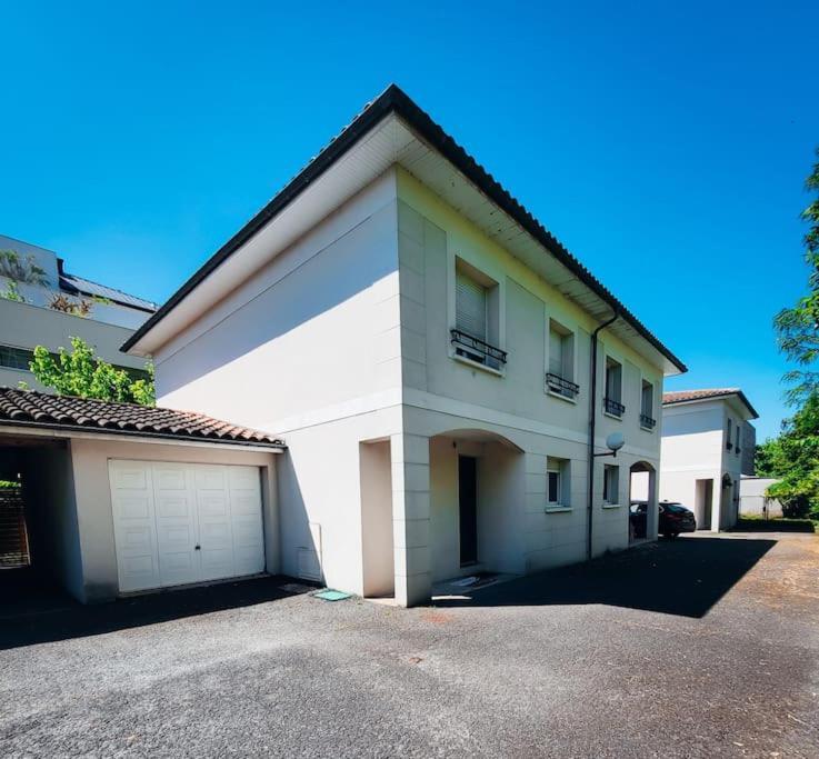 Vila Charmante Maison Familiale Pessac Exteriér fotografie